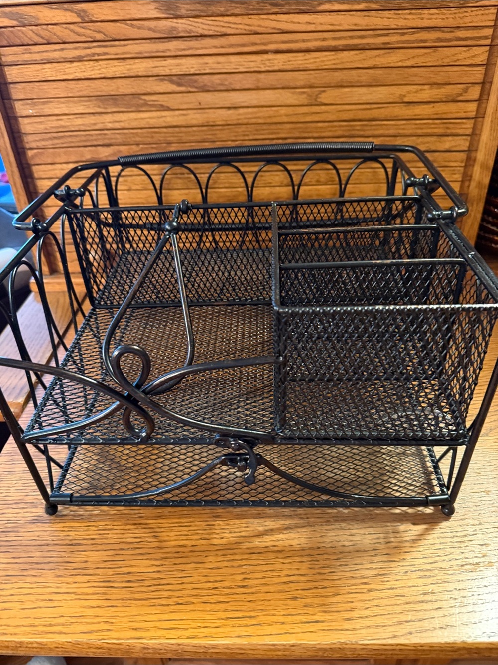 Pier 1 Wrought Iron Mesh Picnic & Buffet Caddy